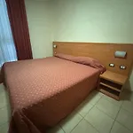 Hotelleria Di Hotel 2*